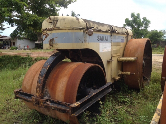 ต้องการขายรถบดสามล้อเหล็กSAKAI KD10 ตรวจเช็คสภาพพร้อมใช้