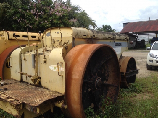 ต้องการขายรถบดสามล้อเหล็กSAKAI KD10 ตรวจเช็คสภาพพร้อมใช้