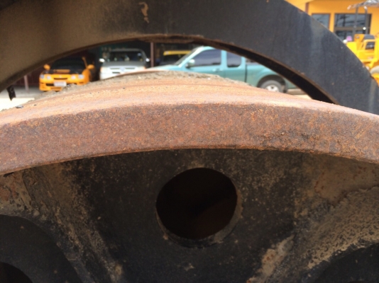 ต้องการขายรถบดสามล้อเหล็กSAKAI KD10 ตรวจเช็คสภาพพร้อมใช้