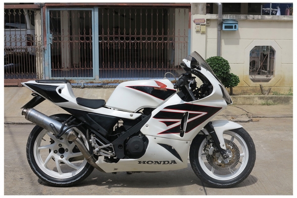 (((((((( ขายครับ Honda Vfr 400cc ทะเบียนแท้ ถูกๆ )))))) (((((((( ขายครับ Honda Vfr 400cc ทะเบียนแท้ ถูกๆ ))))))