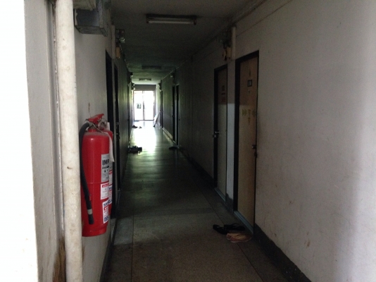 ขายอพาร์ทเม้น 5 ชั้น 75 ห้องพัก เนื้อที่ 170 ตร.วา ปากซอยติดแนวรถไฟฟ้า ตรงข้ามฟาร์มจระเข้ สมุทรปราการ เข้าซอย 200 เมตร มีผู้พักอาศัยเต็มทุกห้องครับ ขายอพาร์ทเม้น 5 ชั้น 75 ห้องพัก เนื้อที่ 170 ตร.วา ปากซอยติดแนวรถไฟฟ้า ตรงข้ามฟาร์มจระเข้ สมุทรปราการ เข้าซอย 200 เมตร มีผู้พักอาศัยเต็มทุกห้องครับ