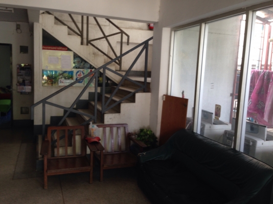 ขายอพาร์ทเม้น 5 ชั้น 75 ห้องพัก เนื้อที่ 170 ตร.วา ปากซอยติดแนวรถไฟฟ้า ตรงข้ามฟาร์มจระเข้ สมุทรปราการ เข้าซอย 200 เมตร มีผู้พักอาศัยเต็มทุกห้องครับ ขายอพาร์ทเม้น 5 ชั้น 75 ห้องพัก เนื้อที่ 170 ตร.วา ปากซอยติดแนวรถไฟฟ้า ตรงข้ามฟาร์มจระเข้ สมุทรปราการ เข้าซอย 200 เมตร มีผู้พักอาศัยเต็มทุกห้องครับ