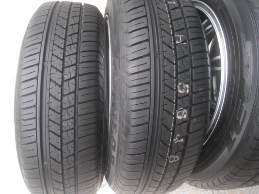 ขายล้อแม็ก jrd 15"x6.5" et38 4 รู 100 ทำสีใหม่ สีเทากันหน้าเงา ยางป้ายแดง dunlop sp31 175/60r15 ยางผลิตสัปดาห์ที่ 8 ปี 13 ตุ่มและสีหน้ายางมีทุกเส้นครับ ขายทั้งชุด 9,900 บาทครับ march, mirage, attrage, brio, amaze, aveo, mazda2, fiesta , vios , y