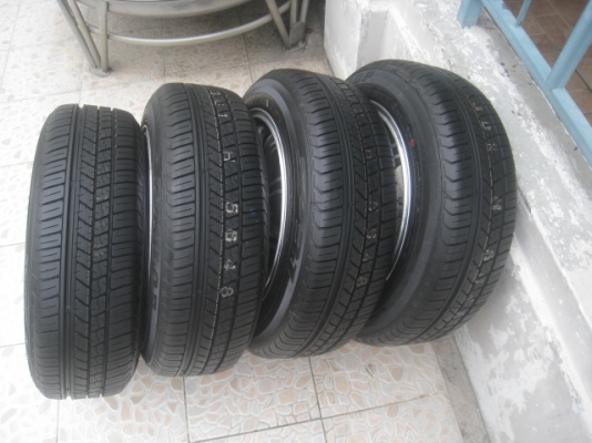 ขายล้อแม็ก jrd 15"x6.5" et38 4 รู 100 ทำสีใหม่ สีเทากันหน้าเงา ยางป้ายแดง dunlop sp31 175/60r15 ยางผลิตสัปดาห์ที่ 8 ปี 13 ตุ่มและสีหน้ายางมีทุกเส้นครับ ขายทั้งชุด 9,900 บาทครับ march, mirage, attrage, brio, amaze, aveo, mazda2, fiesta , vios , y