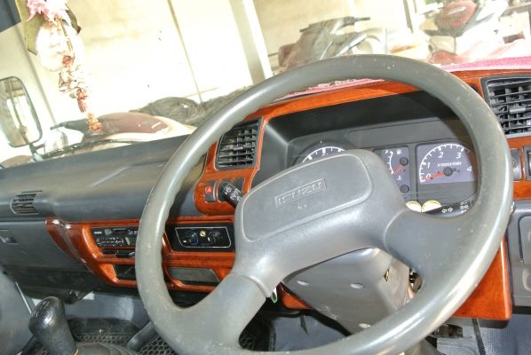 ISUZU NQR กระบะแสตนเลสทั้งลูก ยอดจัดไฟแนนซ์ได้ 550,000 บาทค่ะ