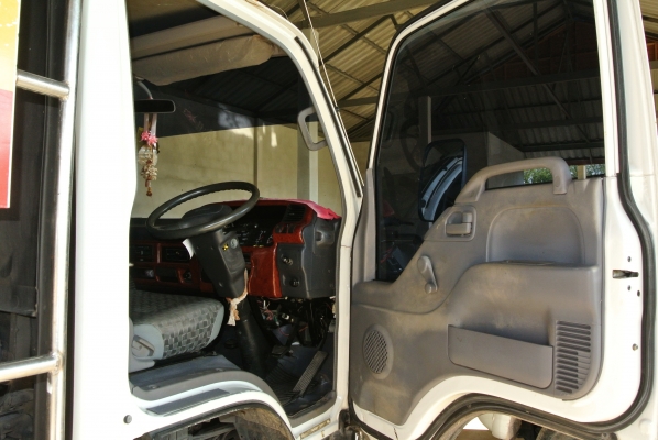 ISUZU NQR กระบะแสตนเลสทั้งลูก ยอดจัดไฟแนนซ์ได้ 550,000 บาทค่ะ