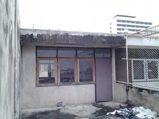 ตึกแถว4ชั้นครึ่งทำเลค้าขายในมบ.แสงทองวิลล่า