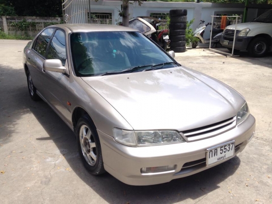 แอคคอร์ด ติดแก๊สLPG รถบ้านขายเอง รถพร้อมใช้งาน สีสวย ภายในสะอาด