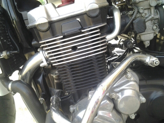 ธารนนทบุรี / honda cb1300 ปี99 สวยๆ ราคา125,000 บาท อินวอยท์+สรรพสารมิตร ธารนนทบุรี / honda cb1300 ปี99 สวยๆ ราคา125,000 บาท อินวอยท์+สรรพสารมิตร