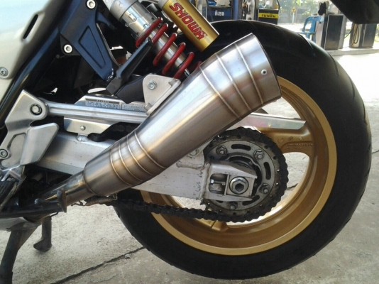 ธารนนทบุรี / honda cb1300 ปี99 สวยๆ ราคา125,000 บาท อินวอยท์+สรรพสารมิตร ธารนนทบุรี / honda cb1300 ปี99 สวยๆ ราคา125,000 บาท อินวอยท์+สรรพสารมิตร