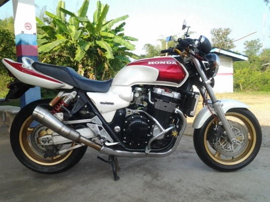 ธารนนทบุรี / honda cb1300 ปี99 สวยๆ ราคา125,000 บาท อินวอยท์+สรรพสารมิตร