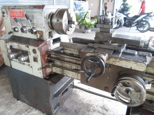 แท่นกลึง รุ่นหนัก 3 เพลา เกียร์บล็อก พร้อมใช้งาน ไฟ 3 สาย  กลึงเกลียวมิล เกลียวนิ้ว ไม่ต้องเปลี่ยนเฟือง 70,000