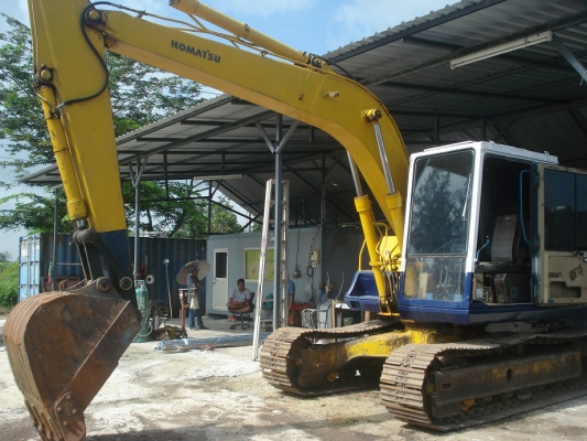 ขายแบคโฮ komatsu โคมัตสุ PC-120 รุ่น 3 เครื่องเดิมๆ ใช้งานได้เลย โทร. 08-4423-3207, 08-2211-7710 ขายแบคโฮ komatsu โคมัตสุ PC-120 รุ่น 3 เครื่องเดิมๆ ใช้งานได้เลย โทร. 08-4423-3207, 08-2211-7710