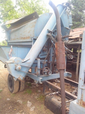 ขายรถนวดฃ้าวแปดฟุตเกษตรพัตนาจัมโบ้เครื่องฮิโน่6สูบรถอีแต๋น6ล้อ