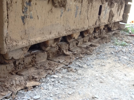 ขายแมคโครpc100-3komatsu450000฿ด่วน ขายแมคโครpc100-3komatsu450000฿ด่วน