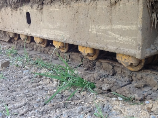 ขายแมคโครpc100-3komatsu450000฿ด่วน ขายแมคโครpc100-3komatsu450000฿ด่วน