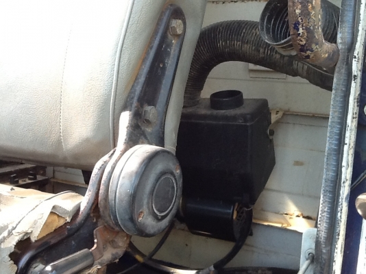 ขายแมคโครpc100-3komatsu450000฿ด่วน ขายแมคโครpc100-3komatsu450000฿ด่วน