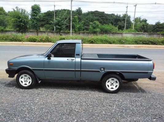 MAZDA FAMILIA 1300 cc ปี92