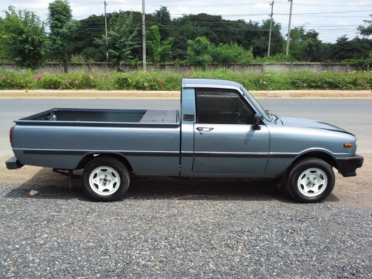 MAZDA FAMILIA 1300 cc ปี92