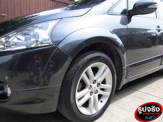 ขายรถ MITSUBISHI SPACE WAGON