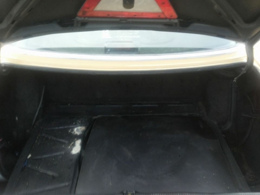 ขาย BENZ  สภาพพร้อมใช้ เครื่องnissan ดีเซล6สูบ ลงเล่มแล้ว69000บาท