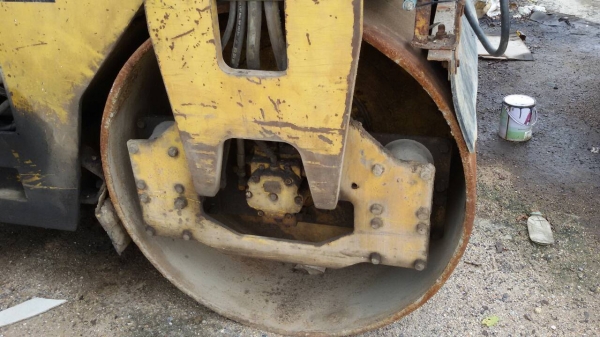 ขายรถบดยางแอสฟัลฟ์ติก  SAKAI SW70C ล้อเหล็กคู่ ใบแจ้งจำหน่าย ราคา 600000