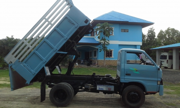 ขายถูกกว่ารถอีแต๋น รถพร้อมใช้งาน ใช้อยู่ประจำขายด่วน220000บาทหกล้อดั้ม เครื่อง85แรง ขนมัน ขนข้าว ขนอ้อยถอดแผงข้างออกได้ขนดิน หิน ทรายคล่องตัว ยกหัวได้ เฟื่องท้ายใหญ่หกน็อต แหนบเยอะ พื้นเลสสีสวย เบรคดียางดีพอใช้ พร้อมโอนราคาต่อรองไดั้คับ