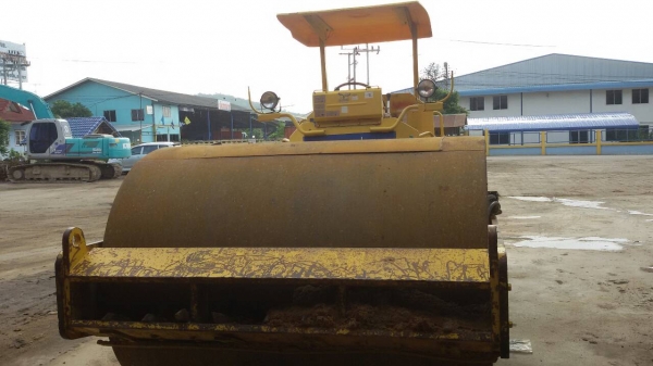 ขายรถบด SAKAI SV512TF สองเปลือก เรียบหุ้มหนาม เล่มทะเบียน ราคา 1650000