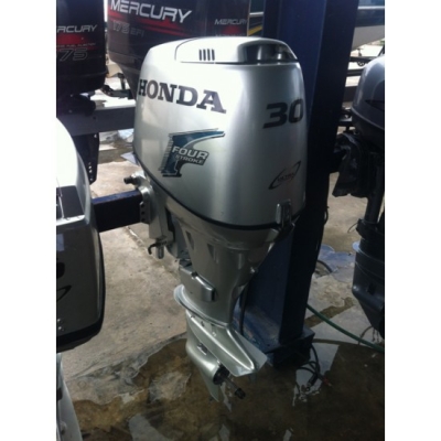 ขายเครื่องยนต์เรือ Honda 30แรงม้า 4จังหวะ หางสั้น มือสองจากญี่ปุ่น