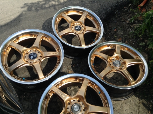 แม็ก VOLH gts ขอบ17 หน้าตื้นหลังลึก 5รู 114 แม็ก VOLH gts ขอบ17 หน้าตื้นหลังลึก 5รู 114