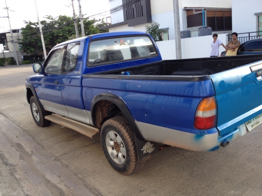 1999 MITSUBISHI, L200 STRADA 2.5 เทอร์โบ MEGACAB GLX 4WD TWO-TONE โฉม MEGACAB สีเทา-น้ำเงิน เกียร์ธรรมดา 1999 MITSUBISHI, L200 STRADA 2.5 เทอร์โบ MEGACAB GLX 4WD TWO-TONE โฉม MEGACAB สีเทา-น้ำเงิน เกียร์ธรรมดา