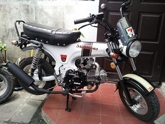 ขาย STALLIONS DAX 125 ปี 2014 รถ 3 เดือน วิ่ง พันโล ทะเบียนแท้พร้อมโอน ส่งได้ทั่วไทย ขาย STALLIONS DAX 125 ปี 2014 รถ 3 เดือน วิ่ง พันโล ทะเบียนแท้พร้อมโอน ส่งได้ทั่วไทย