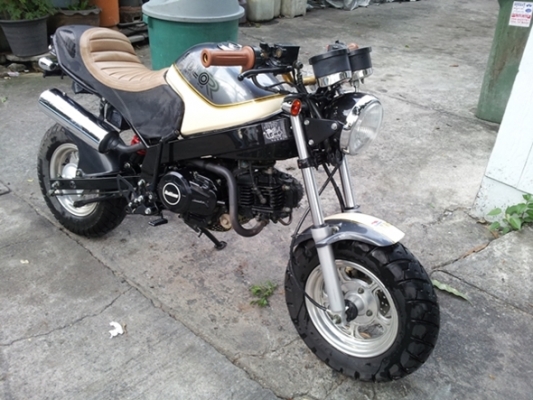 ขาย STALLIONS DAX 125 ปี 2014 รถ 3 เดือน วิ่ง พันโล ทะเบียนแท้พร้อมโอน ส่งได้ทั่วไทย ขาย STALLIONS DAX 125 ปี 2014 รถ 3 เดือน วิ่ง พันโล ทะเบียนแท้พร้อมโอน ส่งได้ทั่วไทย