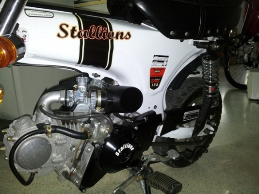 ขาย STALLIONS DAX 125 ปี 2014 รถ 3 เดือน วิ่ง พันโล ทะเบียนแท้พร้อมโอน ส่งได้ทั่วไทย ขาย STALLIONS DAX 125 ปี 2014 รถ 3 เดือน วิ่ง พันโล ทะเบียนแท้พร้อมโอน ส่งได้ทั่วไทย