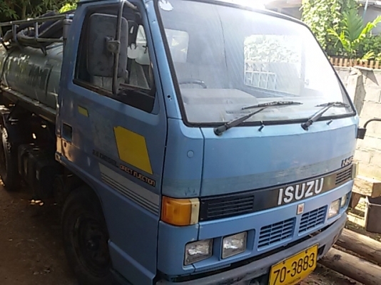 (ร้านรุ่งโรจน์ 082-1057078)ขาย 4 ล้อ NKR 88 แรงม้า  ราคาถูกๆๆ รถห้างแท้ๆปี 38 เกียร์สั้นแท้จากศูนย์  (ป้ายแดงมือเดียว)เครื่องแน่น ๆแห้งจัด แรงๆ ประหยัด ไม่มีไอ แซสซีสวยจัดทั้งเส้น รับประกัน ซื้อไปใช้งานได้เลย พร้อมโอน