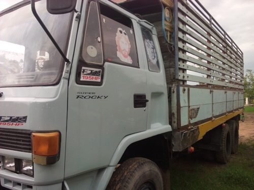 175 สิบล้อล่องเพลาเดียว