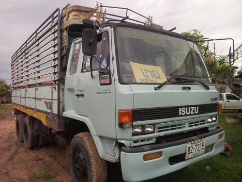 175 สิบล้อล่องเพลาเดียว