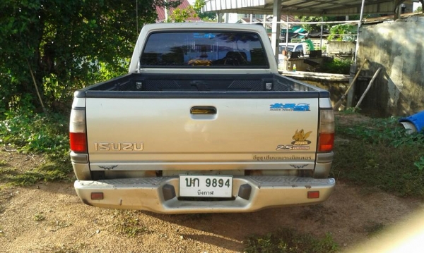 ขาย ISUZU Dragon Eye เครื่อง 2500 รถสวย สภาพดี ขาย ISUZU Dragon Eye เครื่อง 2500 รถสวย สภาพดี