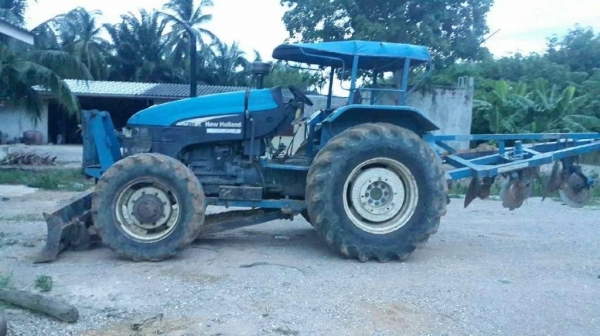 ขายรถไถ FORD TS90 ปี 2000 เกียร์กลาง กรองใหญ่ ผานดันหน้า+ผาน 3 ไทยเฮงหลี เอกสารเล่มทะเบียน