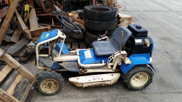 ขาย รถตัดหญ้านั่งขับ(เบนซิล) มือสองญี่ปุ่น