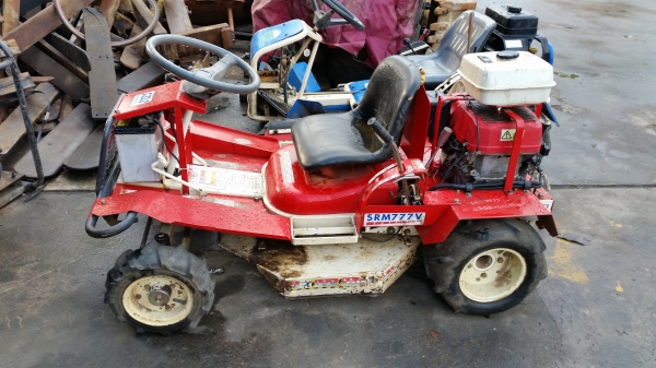 ขาย รถตัดหญ้านั่งขับ(เบนซิล) มือสองญี่ปุ่น