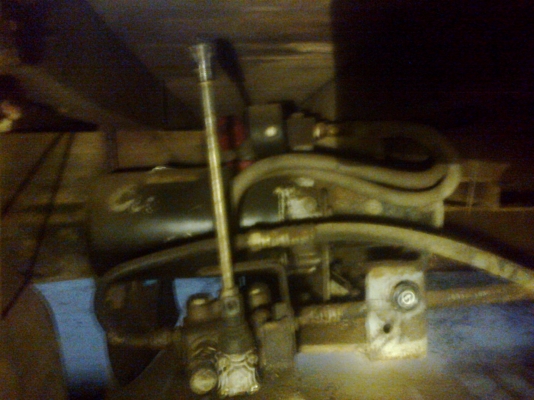 หกล้อ อีซูซู TL100แรงฝาดำ ทะเบียนพร้อมโอน....เด้อ