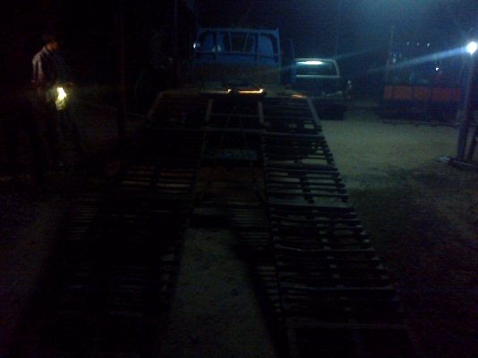 หกล้อ อีซูซู TL100แรงฝาดำ ทะเบียนพร้อมโอน....เด้อ