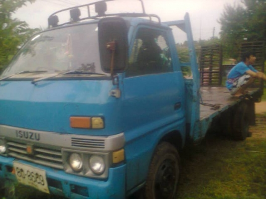 หกล้อ อีซูซู TL100แรงฝาดำ ทะเบียนพร้อมโอน....เด้อ