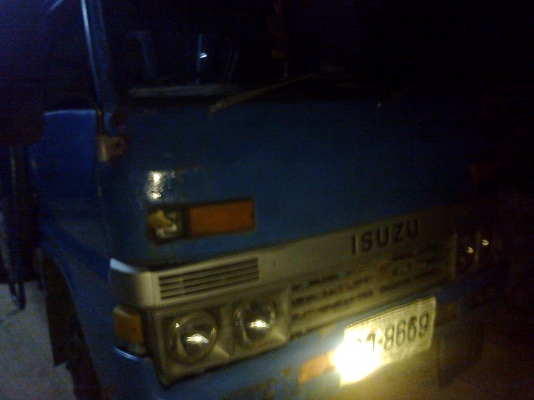 หกล้อ อีซูซู TL100แรงฝาดำ ทะเบียนพร้อมโอน....เด้อ