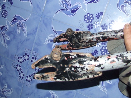 ขายสวิงอาม ของรถอะไรไม่ทราบแต่ใหญ่มาก