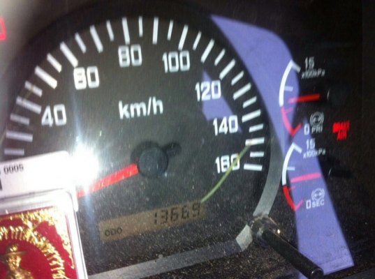 รถอีซูซุ 6 ล้อ ติดเครน 3.5 ตัน. 240 แรงม้า ปี 56 ( รถวิ่ง 13,xxx กม. ) สนใจติดต่อ 081 - 6079515 รถอีซูซุ 6 ล้อ ติดเครน 3.5 ตัน. 240 แรงม้า ปี 56 ( รถวิ่ง 13,xxx กม. ) สนใจติดต่อ 081 - 6079515