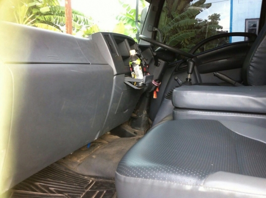 รถอีซูซุ 6 ล้อ ติดเครน 3.5 ตัน. 240 แรงม้า ปี 56 ( รถวิ่ง 13,xxx กม. ) สนใจติดต่อ 081 - 6079515 รถอีซูซุ 6 ล้อ ติดเครน 3.5 ตัน. 240 แรงม้า ปี 56 ( รถวิ่ง 13,xxx กม. ) สนใจติดต่อ 081 - 6079515