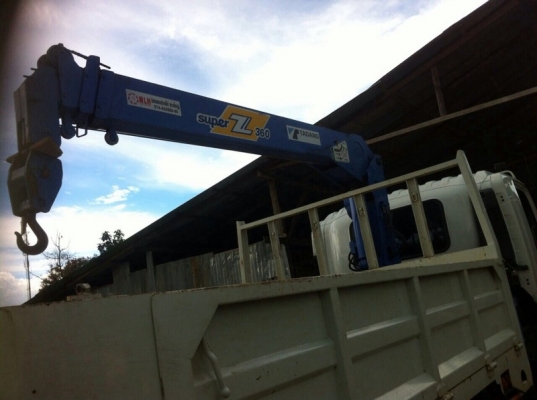 รถอีซูซุ 6 ล้อ ติดเครน 3.5 ตัน. 240 แรงม้า ปี 56 ( รถวิ่ง 13,xxx กม. ) สนใจติดต่อ 081 - 6079515 รถอีซูซุ 6 ล้อ ติดเครน 3.5 ตัน. 240 แรงม้า ปี 56 ( รถวิ่ง 13,xxx กม. ) สนใจติดต่อ 081 - 6079515