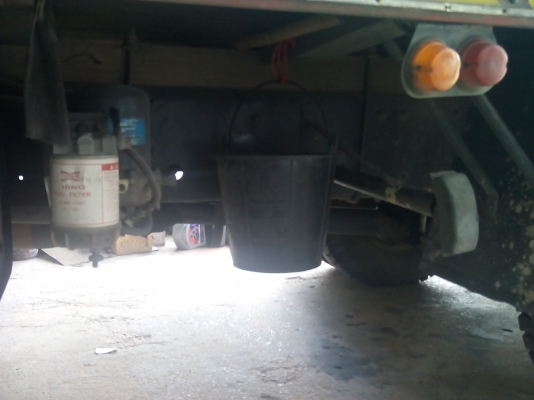 ขาย 10 ล้อล้องHINO เคื่อง 210 แรง ปี 44 ขาย 10 ล้อล้องHINO เคื่อง 210 แรง ปี 44